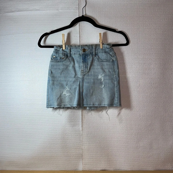WONDER NATION Light Denim Distressed Girls Skirt Size S 6/6X - Picture 1 of 4